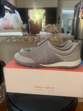 Easy Spirit Gray Slip-On Comfort Shoes